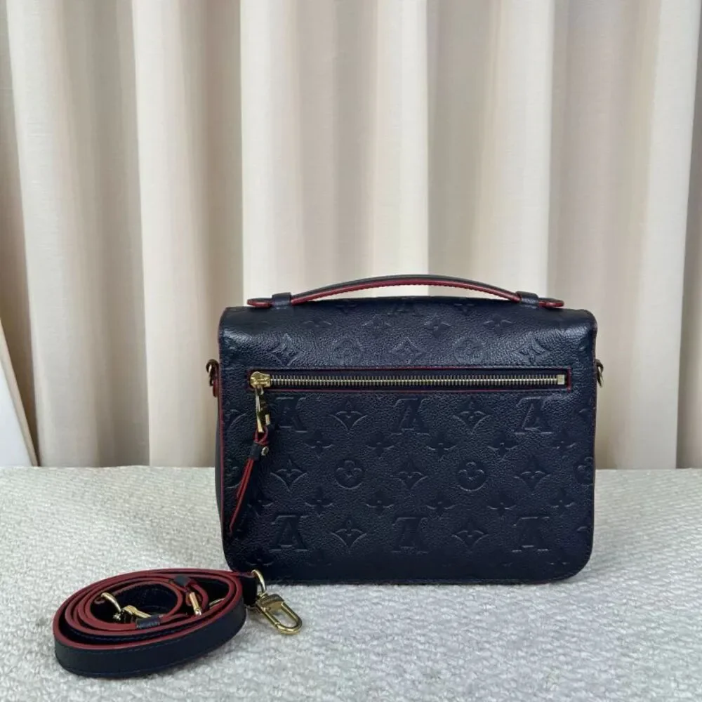 Louis Vuitton Women Pre-Loved Bag Very Good Condition